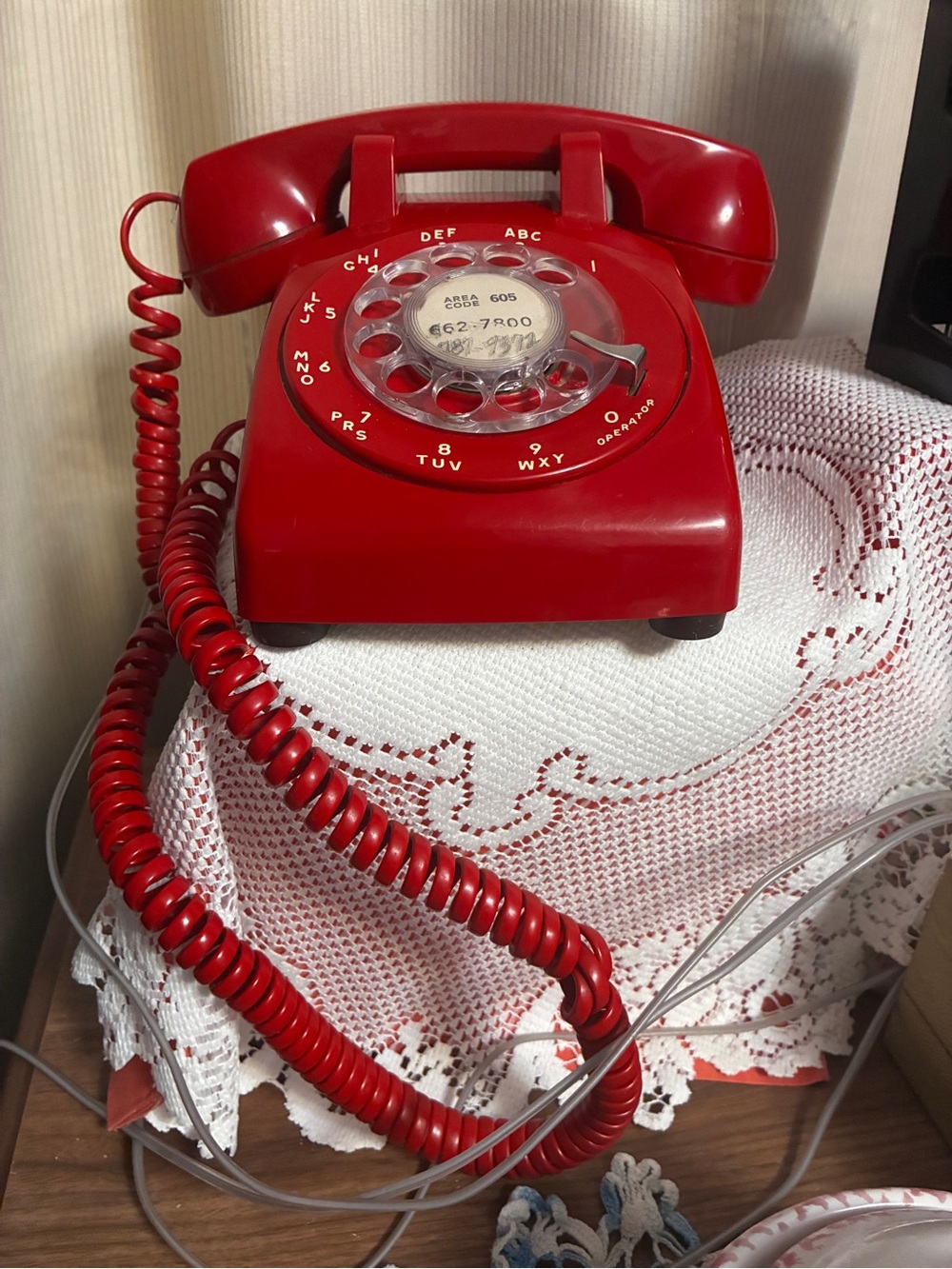 Vintage Red Rotary Dial Landline Telephone Classic Retro Style Bat Phone - Picture 2 of 13